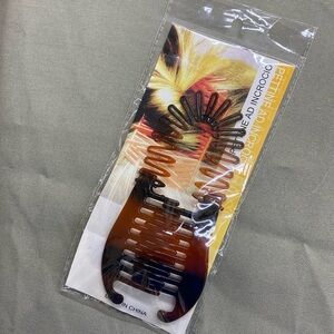 Stretchy Banana Clip